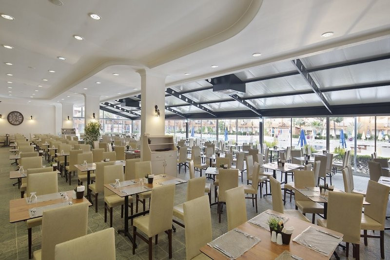 Club Turtas Beach ●●●●