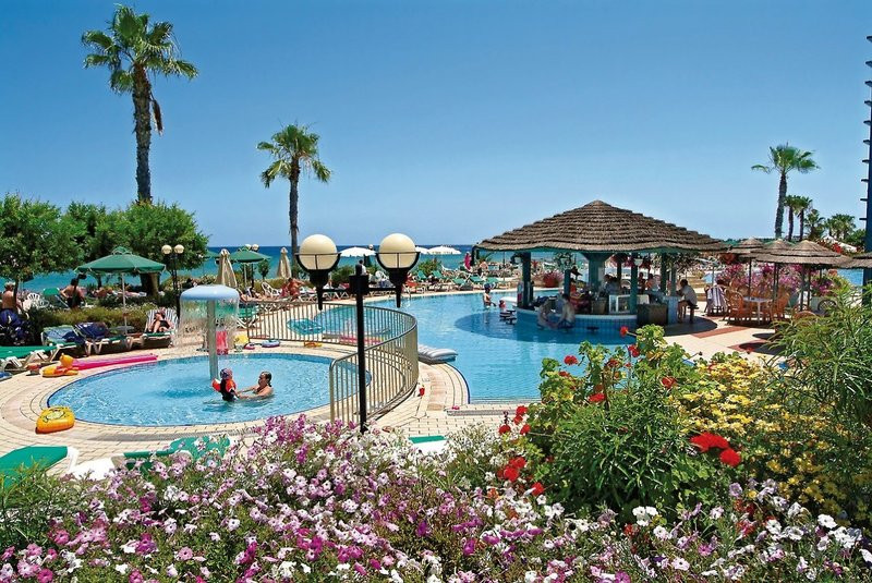 Sunrise Beach Hotel ●●●●