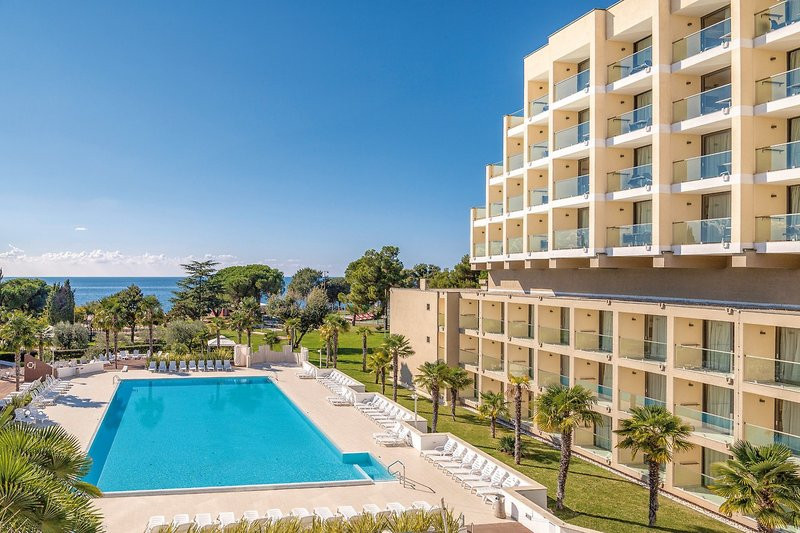 Materada Plava Laguna ●●●