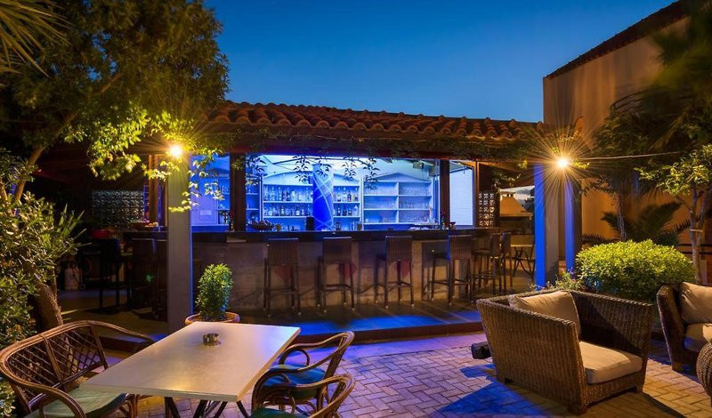 Nireas Hotel ●●