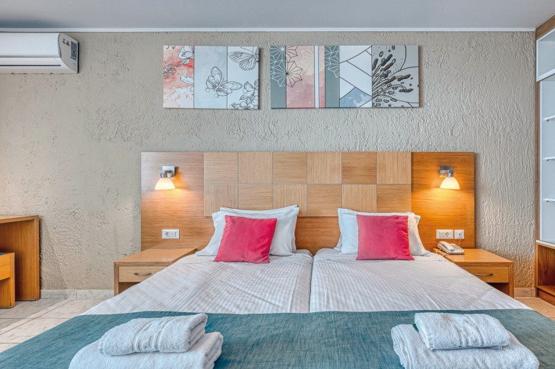 Albatros Hotel ●●●○