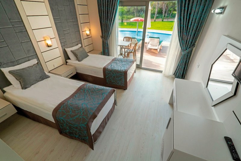 Linda Resort Hotel ●●●●●