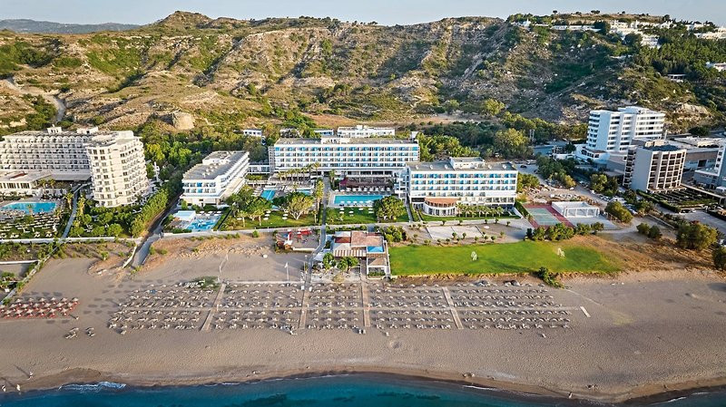 Blue Sea Beach Resort ●●●●