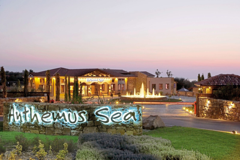 Anthemus Sea Beach Hotel & Spa
