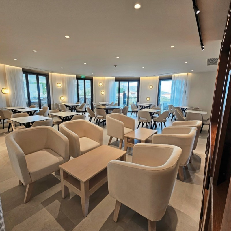 Ocean Beach ●●●●