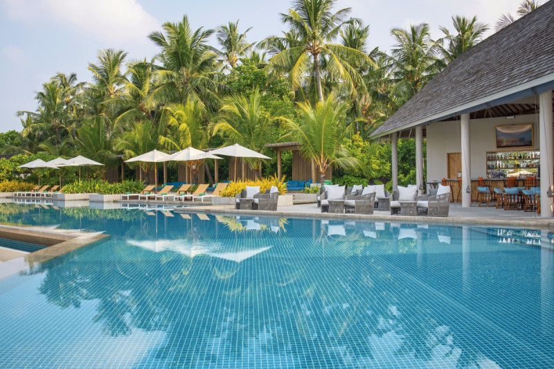 Emerald Faarufushi Resort & Spa