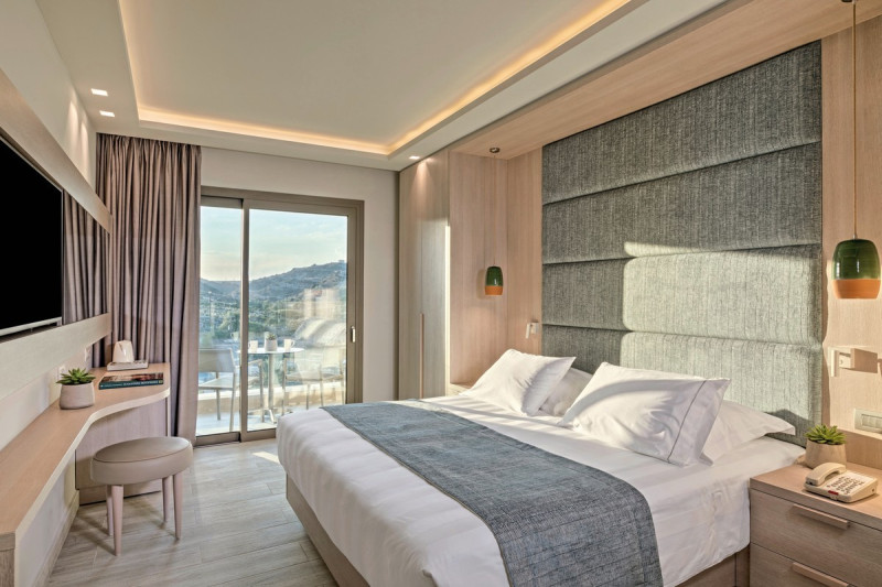 Amada Colossos Resort ●●●●●