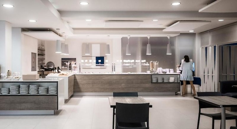 Hotel MÃ©dano ●●●