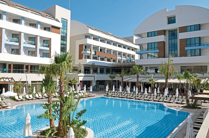 Port Side Resort Hotel ●●●●●