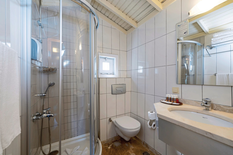 Beispiel Bad Familienzimmer Landblick