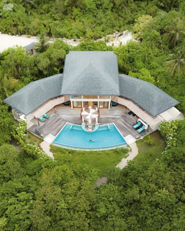 Hideaway Beach Resort & Spa ●●●●●○