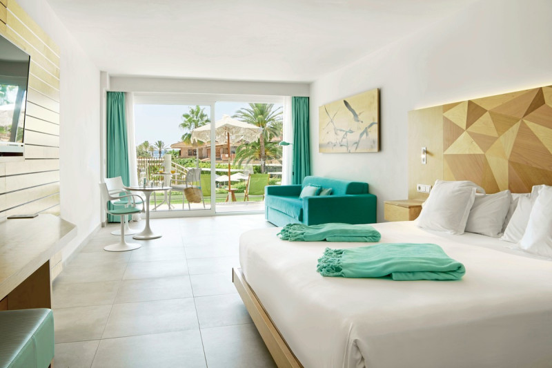 Wohnbeispiel Doppelzimmer Premium Poolblick (mit Terrasse)