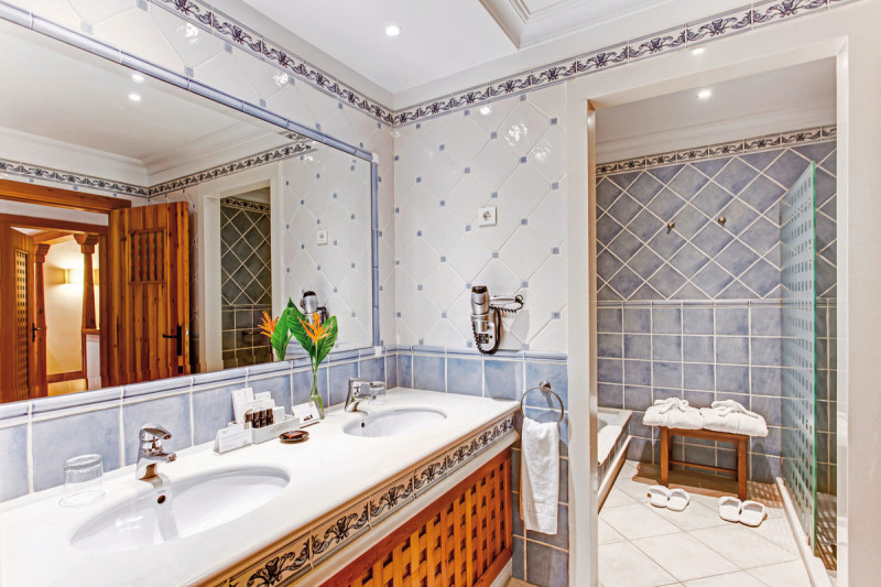 Wohnbeispiel Suite (Bad)