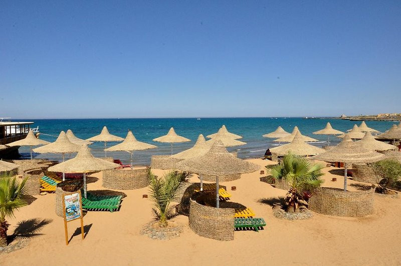 Aladdin Beach Resort ●●●
