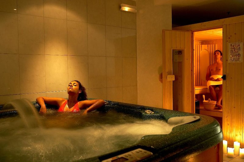 Blue Sky Beach Hotel ●●●●