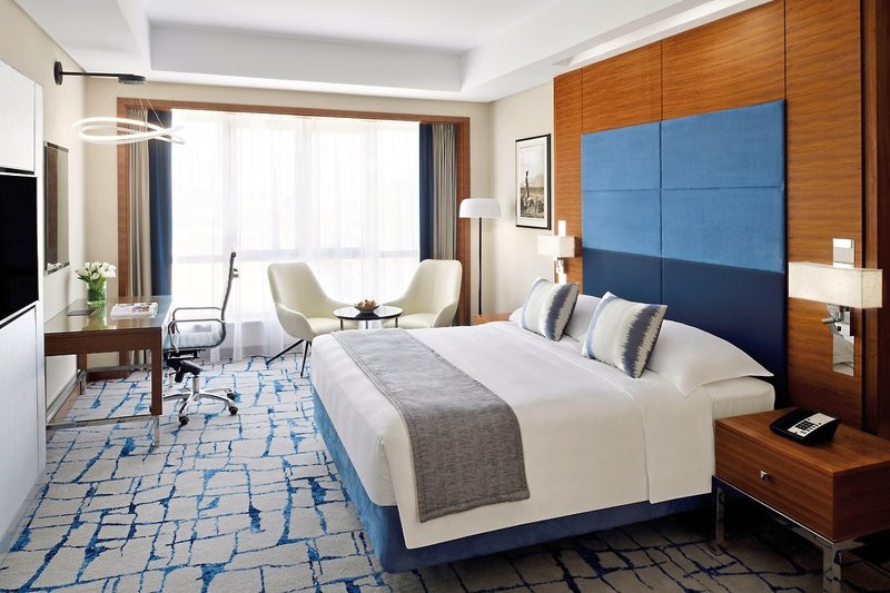 MÃ¶venpick Bur Dubai ●●●●●