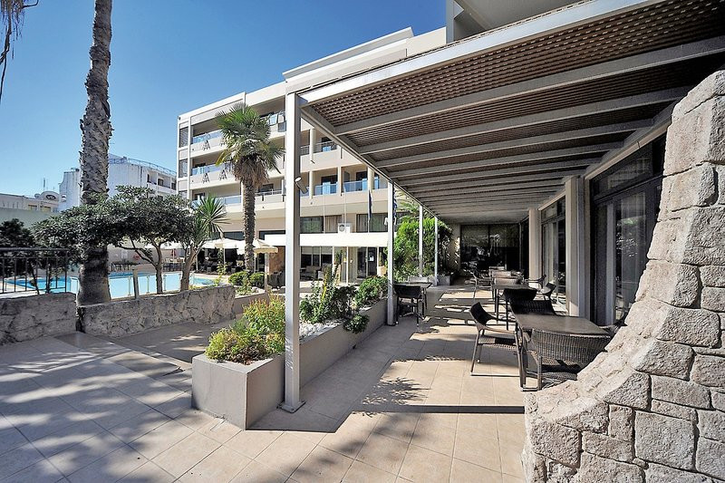 Saint Constantin Hotel ●●●