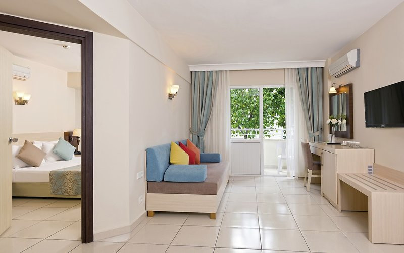 CLUB SIDELYA ●●●●