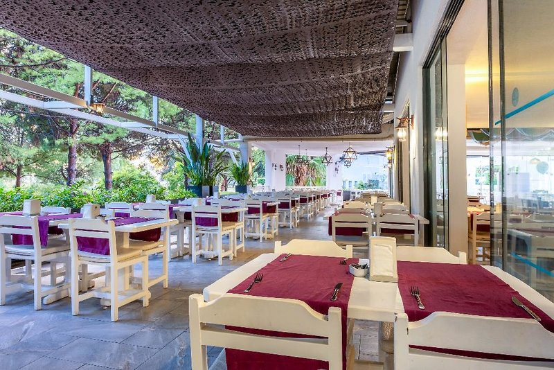 ÃlÃ¼deniz Beach Resort by Z'Hotels ●●●●