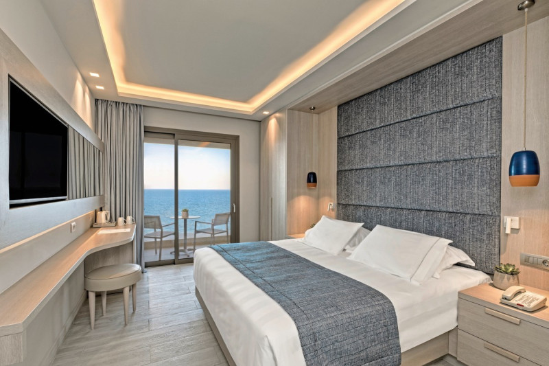Amada Colossos Resort ●●●●●