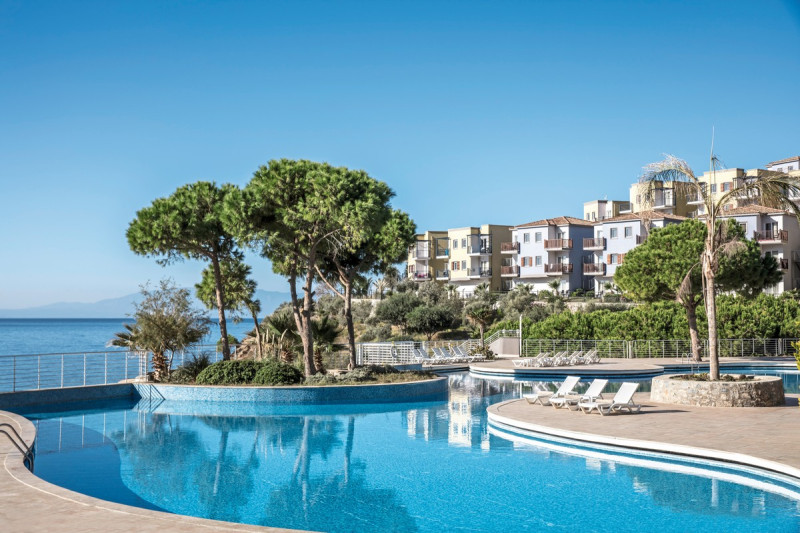 Aria Claros Beach & Spa Resort