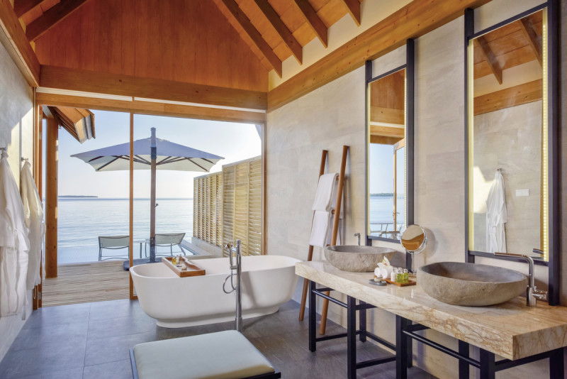 Wohnbeispiel Water Villa with Pool