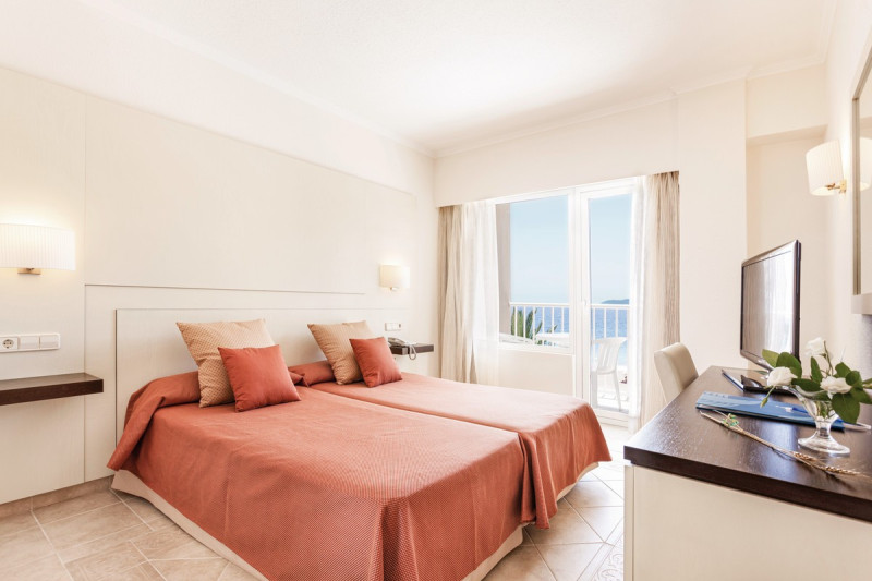 Grupotel Imperio Playa ●●●●