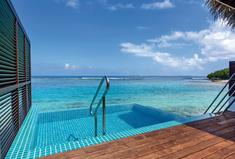 Wohnbeispiel Overwater Villa with Pool