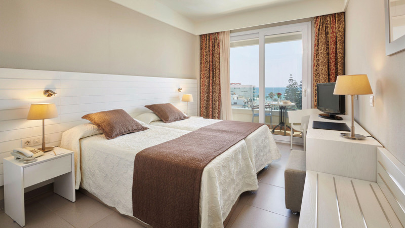 Wohnbeispiel Doppelzimmer Poolblick