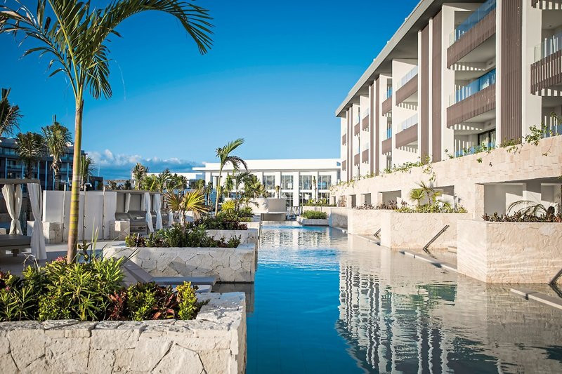 Majestic Elegance Costa Mujeres ●●●●