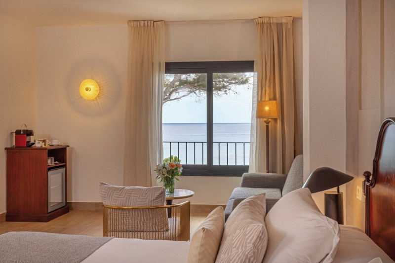 Wohnbeispiel Doppelzimmer Deluxe frontaler Meerblick