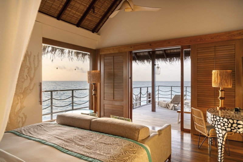 Constance Moofushi Maldives ●●●●●