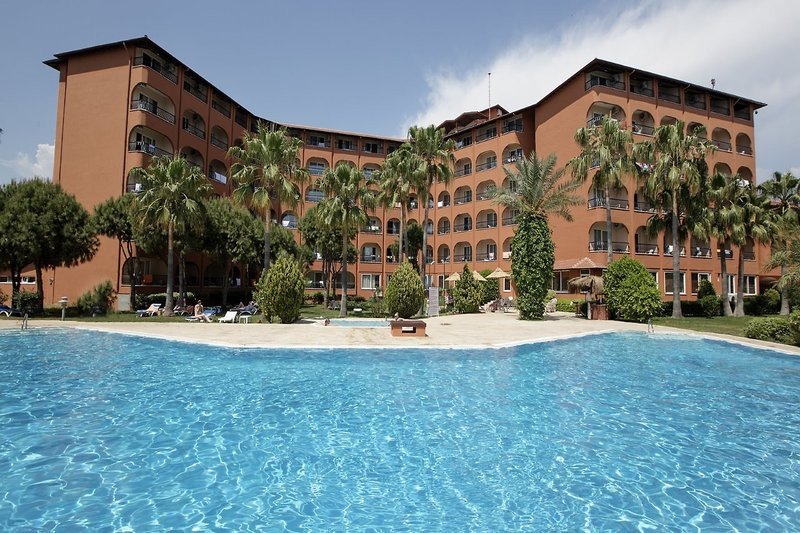 Club Turtas Beach ●●●●