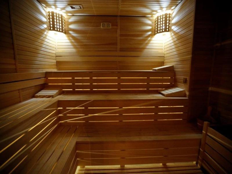 Sunprime C-Lounge ●●●●●