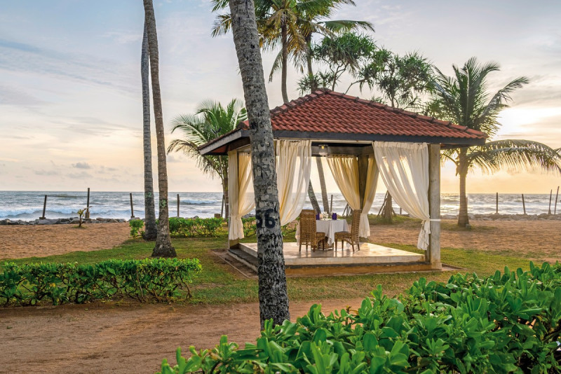 Royal Palms Beach Hotel