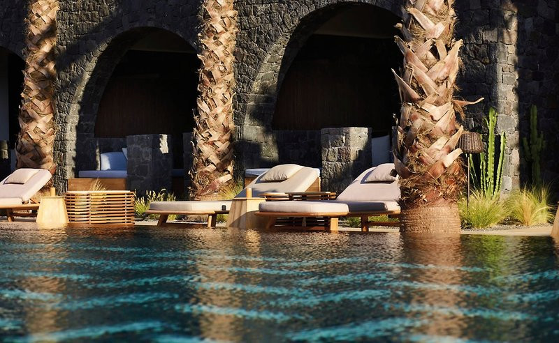 Radisson Blu Zaffron Resort, Santorini ●●●●