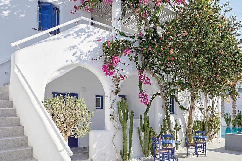 Kouros Village ●●●●