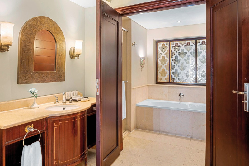 Beispiel Bad Doppelzimmer Lagunenblick/Poolblick