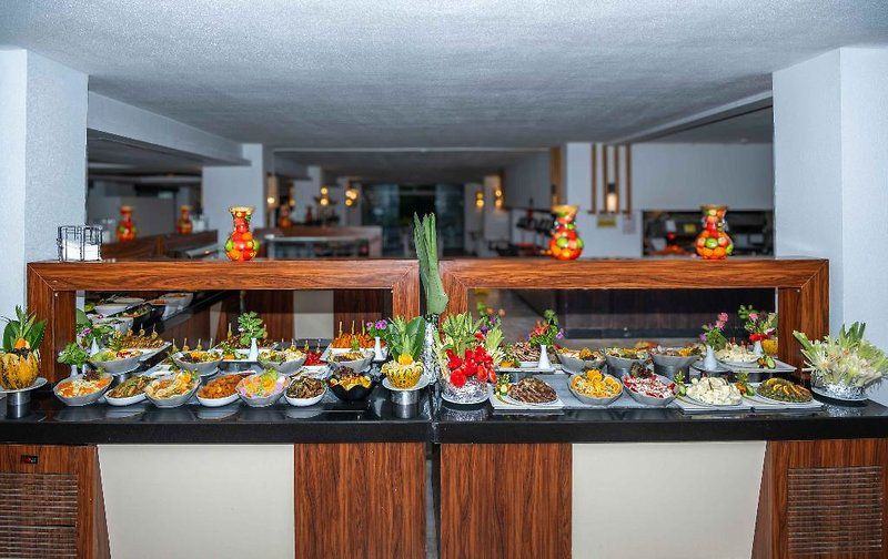 ÃlÃ¼deniz Beach Resort by Z'Hotels ●●●●