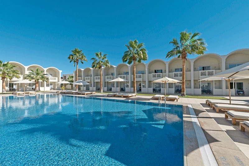 Reef Oasis Beach Resort ●●●●