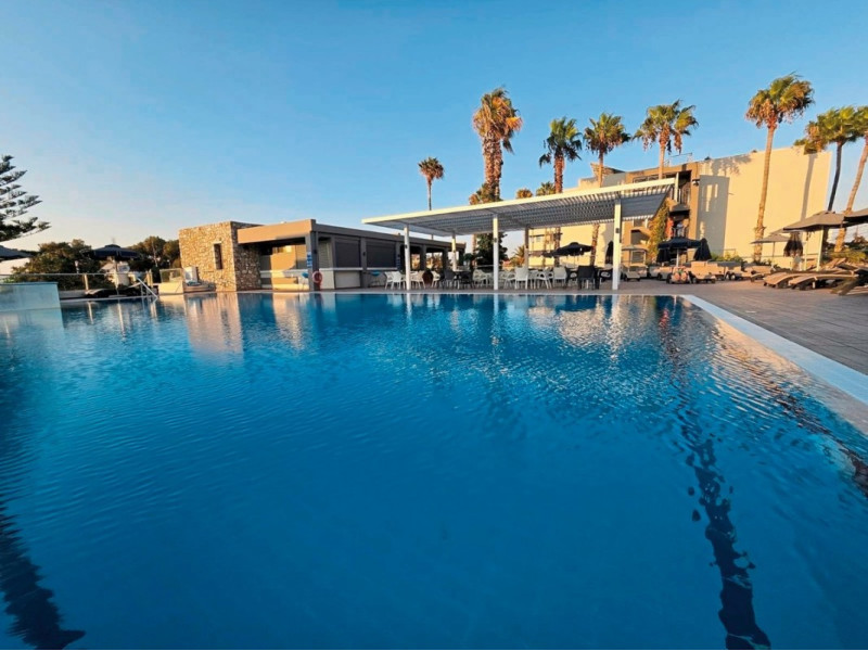 Cosmopolitan Kos ●●●●