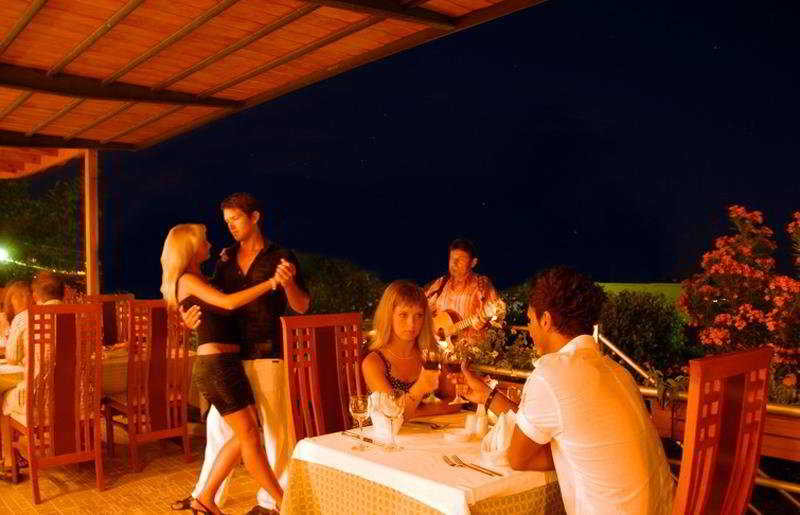 Club Paradiso Hotel & Resort ●●●●●