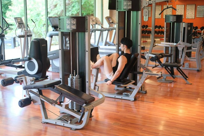 Pullman Phuket Karon Beach Resort ●●●●●