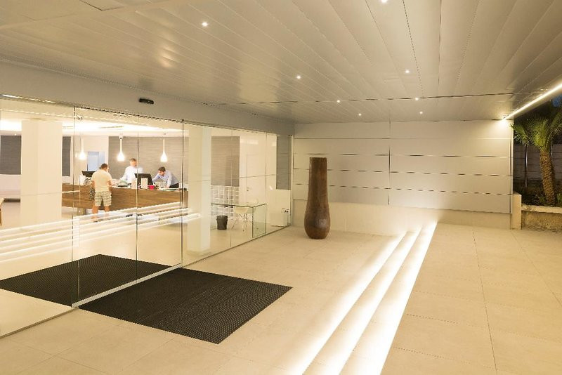 Reverence Mare ●●●●