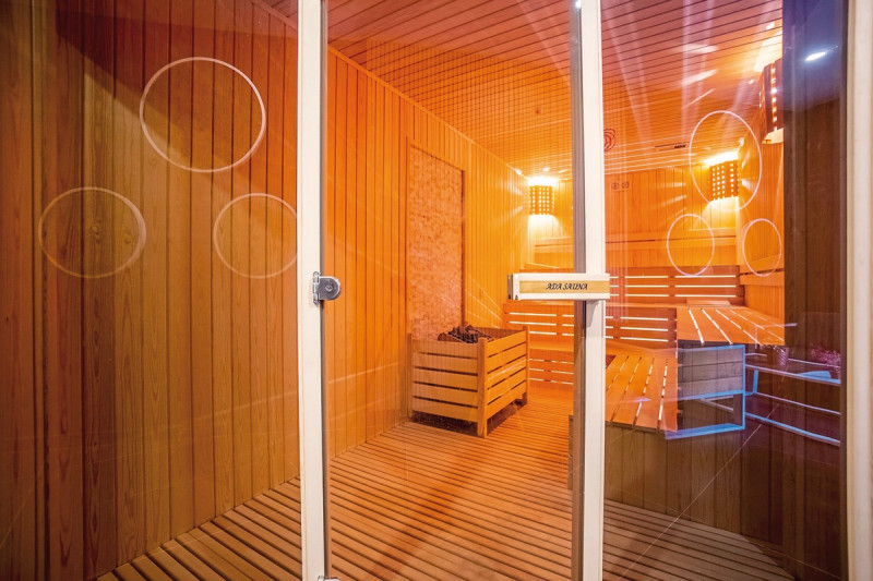 Long Beach Club Nature