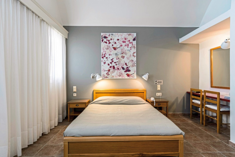 Rosebay Hotel ●●●●