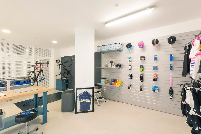 Reverence Mare ●●●●