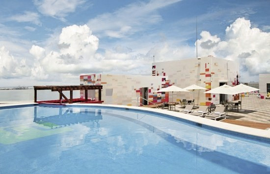 Aloft Cancun ●●●○