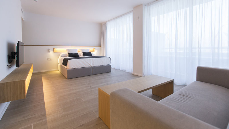 Anfora Ibiza ●●●●○