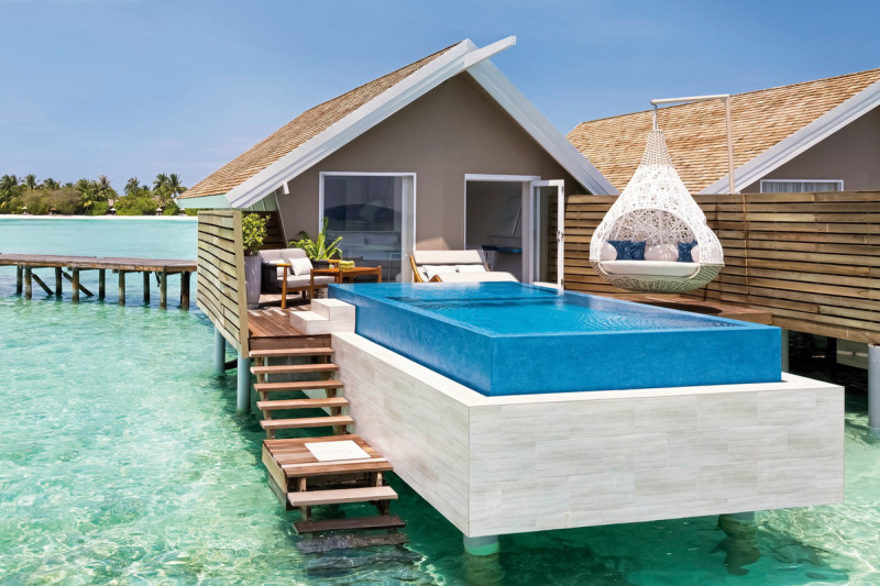 Wohnbeispiel Overwater Infinity Pool Villa